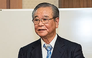 大槻　眞一氏