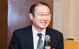 菊田　哲氏