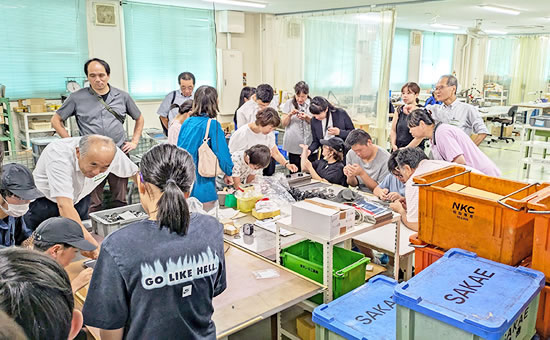 実際の作業現場に入って仕事を体験