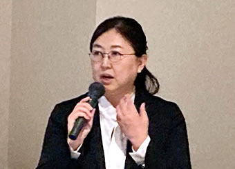 山本　登美恵氏