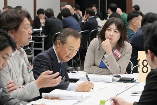 労使関係について議論を深める