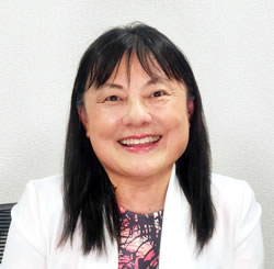 小出 晶子氏